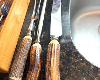 Carving set