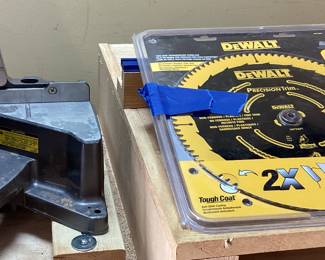WOOD CABINET WORK TABLE w HITACHI C12FDH LASER 12in COMPOUND MITER SAW & DEWALT BLADE NO SHIPPING PICKUP ONLY