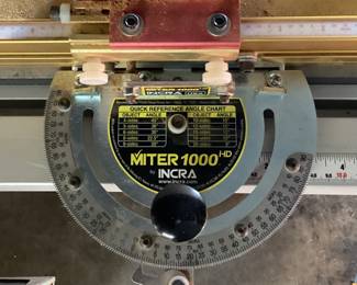 LAGUNA FUSION TABLE w INCRA MITER 1000HD GAUGE, INCRA MITER EXPRESS, BENCH DOG FEATHER LOC, GRR RIPPER NO SHIPPING PICKUP ONLY