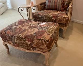ARMCHAIRS AND OTTOMANS