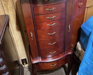 Jewelry box