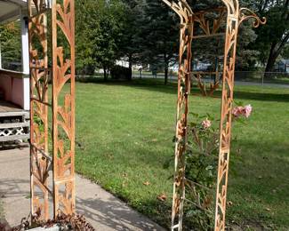 Cast-iron trellis
