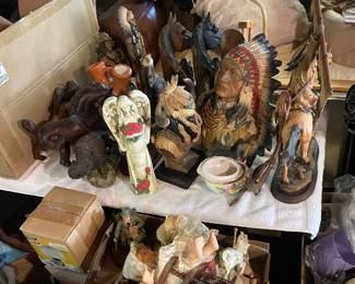 Lots of Native American decor