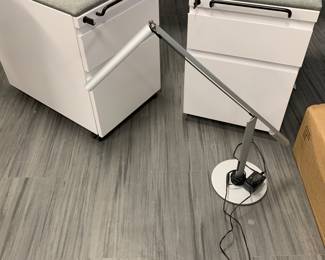 Desk pedestals
Koncept desk lamp