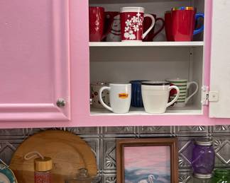 KITCHENWARES & COFFEE MUGS