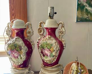 ANTIQUE LAMPS, DESERT SCENE CUP/SAUCER