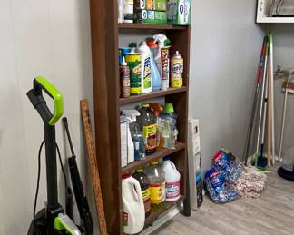 CLEANERS, EUREKA VACUUM