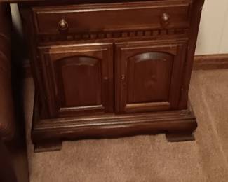 Ethan Allen end table