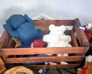 Beautiful wooden antique crate