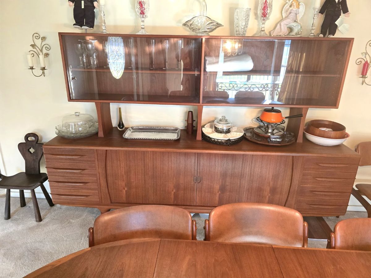 Erik Buch Oddense Maskinsnedkeri Mid Century Modern Danish Teak Buffet 7' 6" length