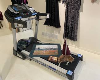 Tread mill 