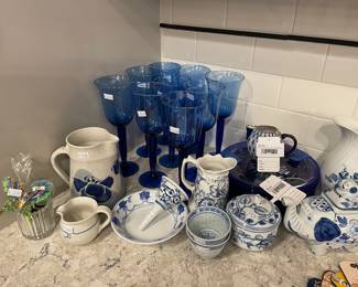 Vtg Cobalt 8Pc Plate Set, Vtg Lomonosov Net Creamer