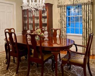Knob Creek Dining Table & 8 Chairs
