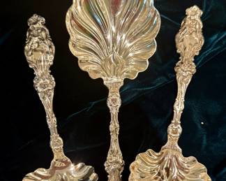 serving items WHITING LILY