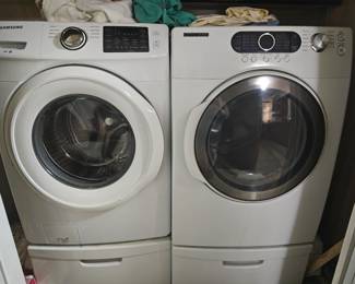 Matching washer dryer
Samsung
