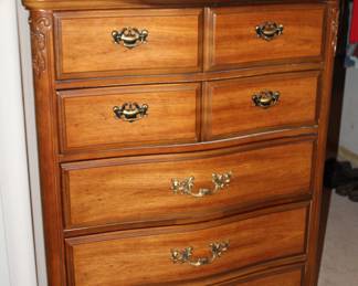 Bassett chest of drawers