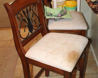 pair barstools