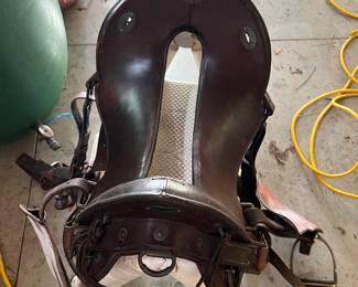 Calvary saddle 