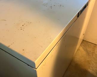 Chest freezer