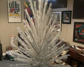 6 1/2 foil Christmas tree
