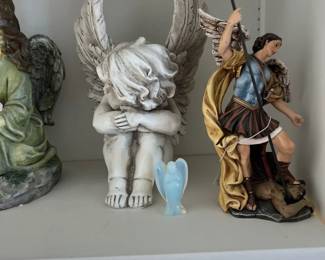 Figurines