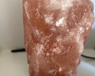 Himalayan salt lamp