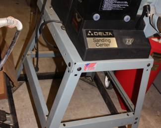 Delta sanding center belt & disc on stand w/castors