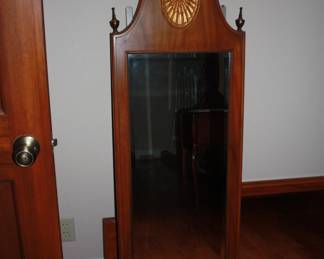 1 of 2 matching mirrors