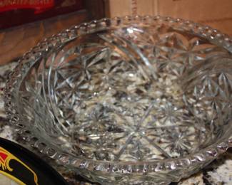 Cut glass bowl