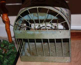 Metal bird cage