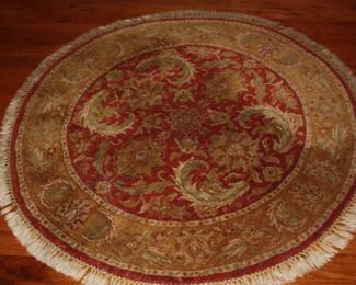 Oval area rug