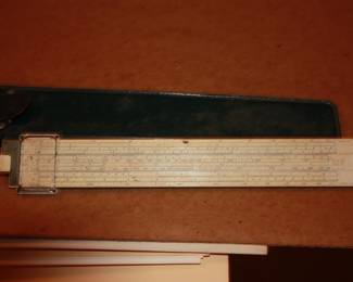 Vintage slide rule w/case