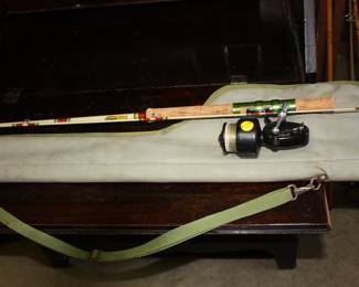 Wonder rod fly cast w/zipper case  Mitchell reel