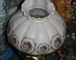 Electric lamp w/both globes