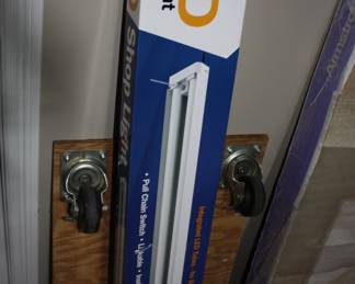 NIB 4' LED shop light fixture