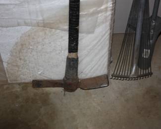 Pick axe