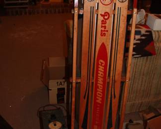 Vintage Paris Champion Fast Back sled