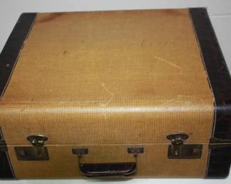 Red Capri Accordion in original case. Plays beautifully