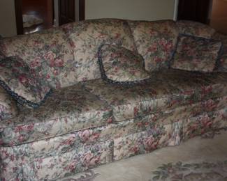 Floral couch w/cushions