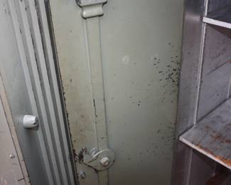 Antique steel safe Victor circa 1850. Works perfect with combination & key for inside doors. Double doors outside & inside. Iron wheels weighs approx 1500 lbs.