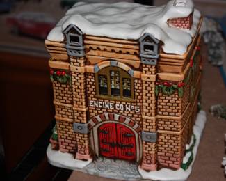 Lefton Colonial Christmas village: 1987 Fire station