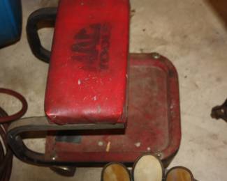 MAC Tools rolling seat