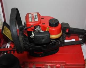 HX-16 Home Lite Bandit gas hedge clipper