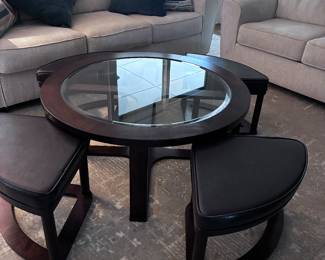 Round coffee table with 4 stools