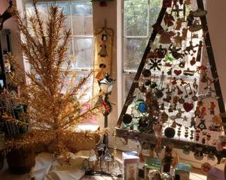 Fairyland gold Christmas tree