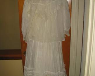 Vintage wedding dress