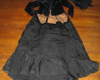 Vintage mourning clothing
