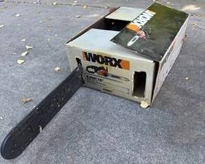 WORX WG304.1 4.0 HP 18-Inch Electric Chainsaw with 120V Power Cord