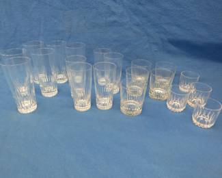 Lot 343. Matching glassware. Four different sizes.
