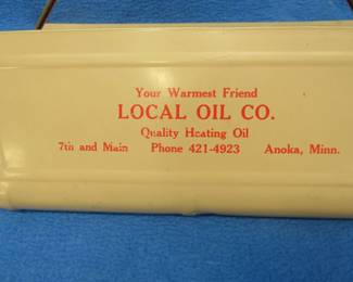 Lot 160. Vintage Anoka dustpan from Local Oil.